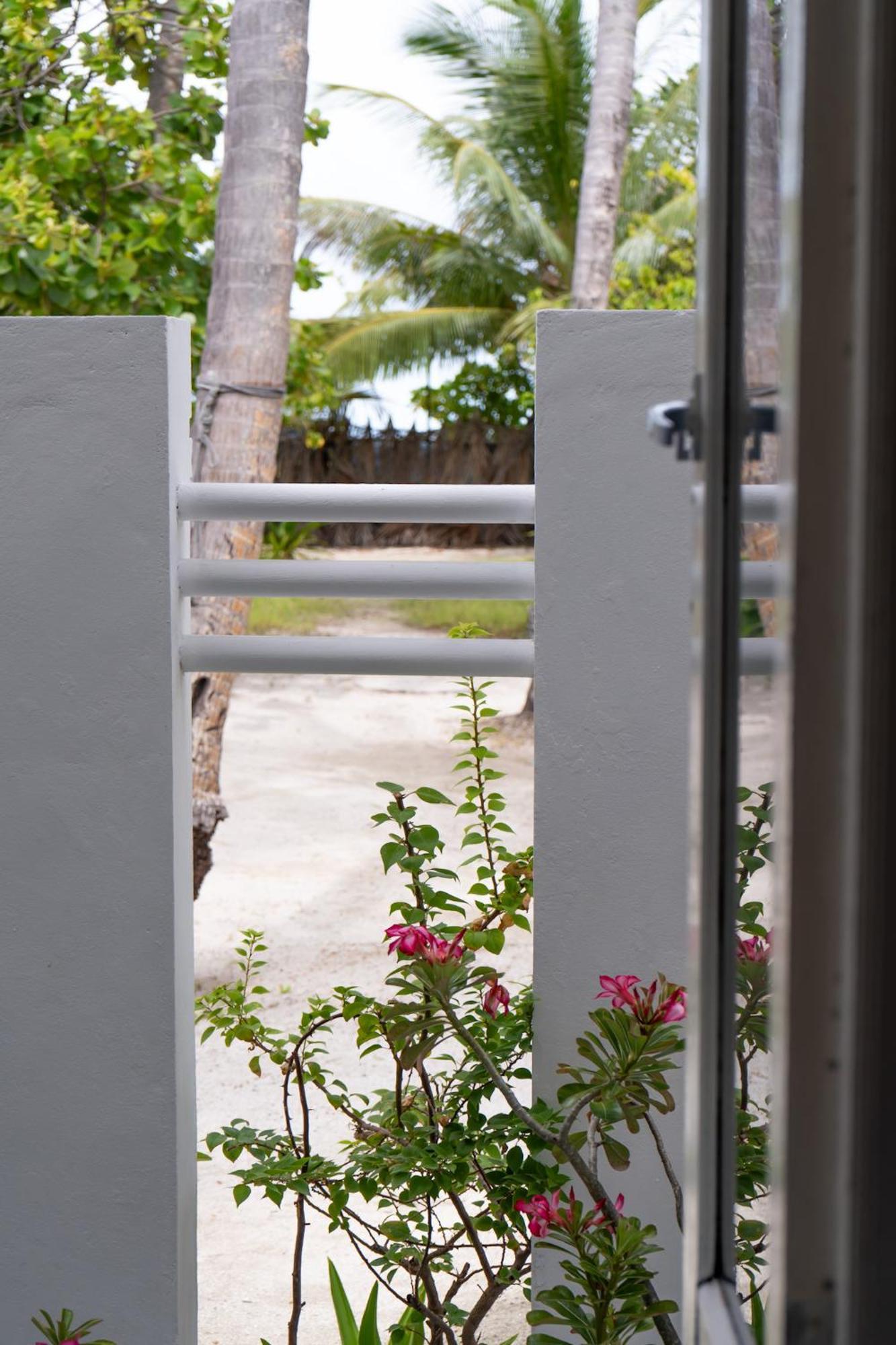 Vaali Maldives Island Escapes & Dive Hotell Felidhu Eksteriør bilde